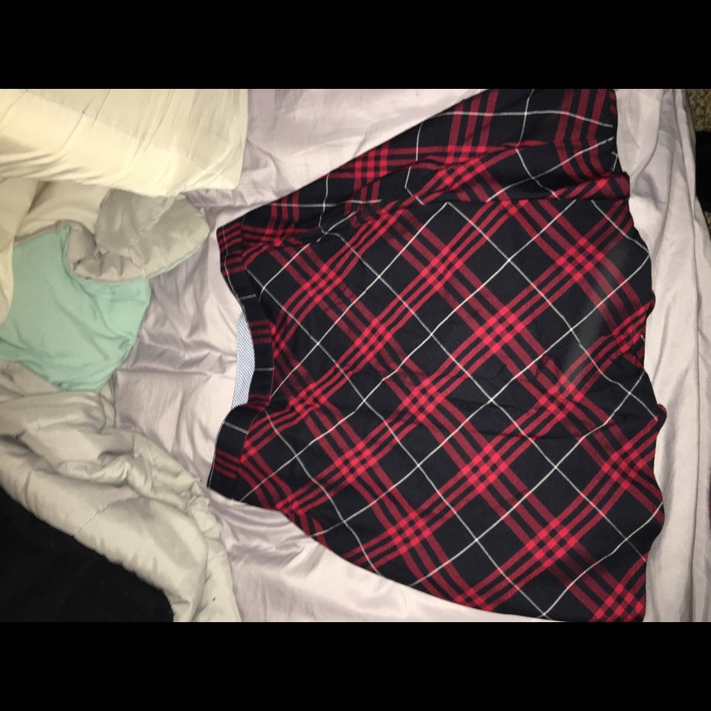 Tommy Hilfiger Girls uniform skirt